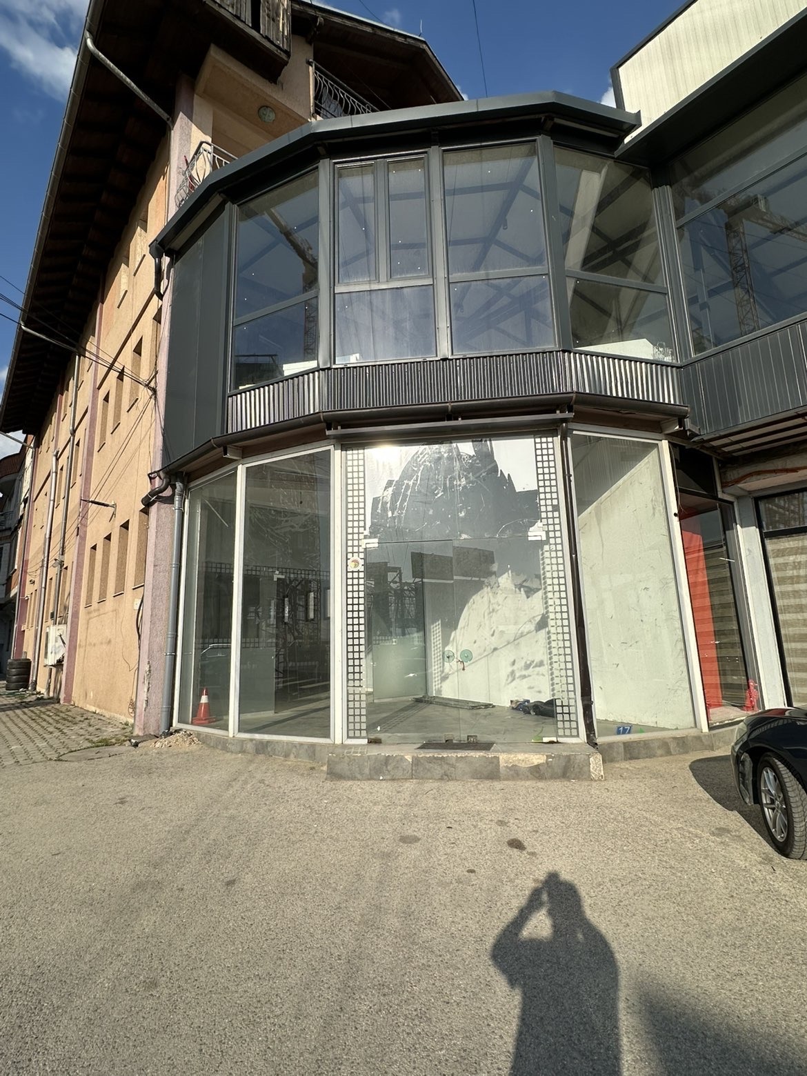 #50 Lokal 200m2 #MeQera ne Veternik - Image 2