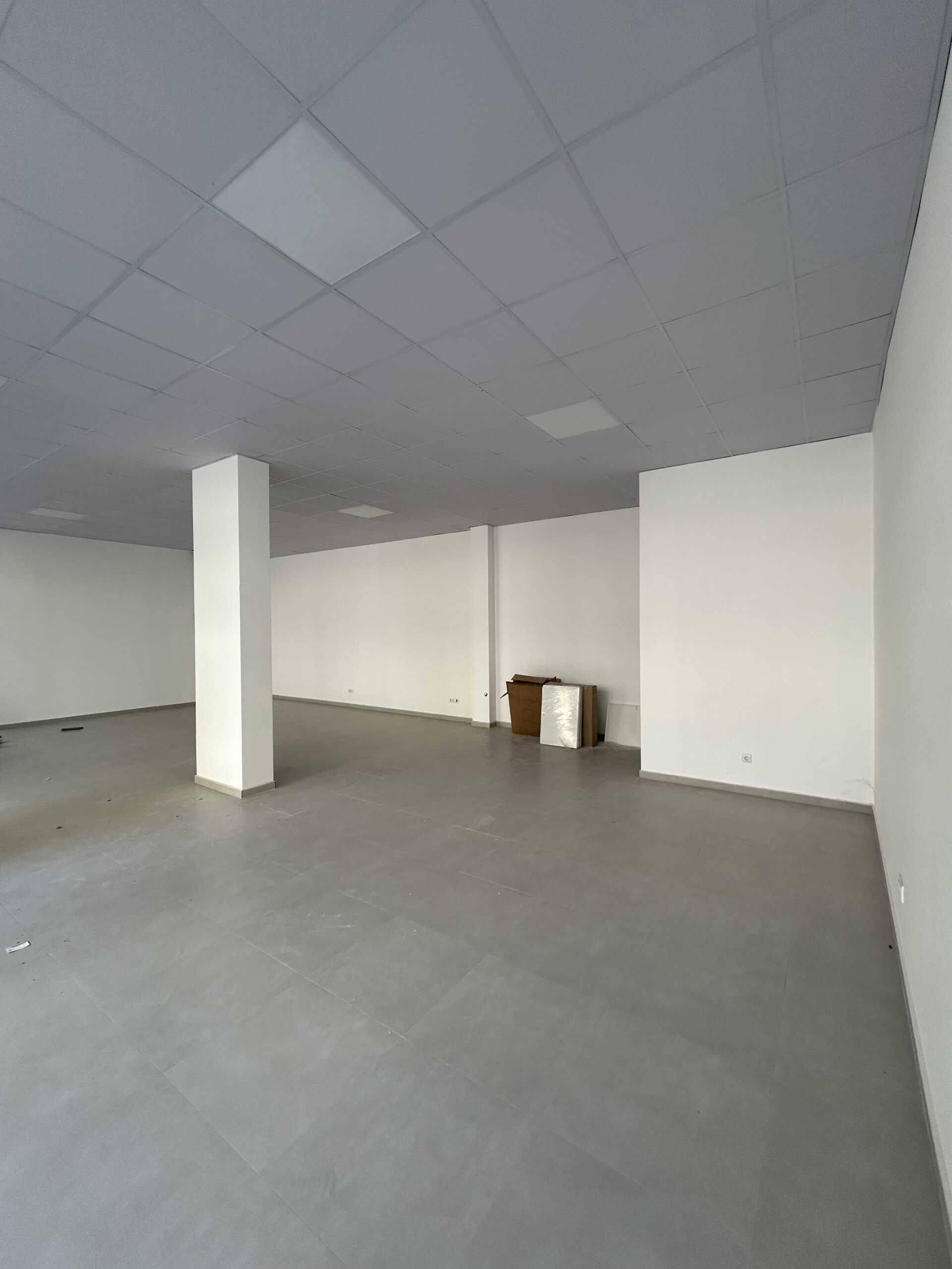 Lokal 88m2 #MeQera te Rruga C - Image 4